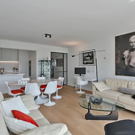Location! Unique Luxurious 3-bedroom In - 't Zoute * Knokke-Heist