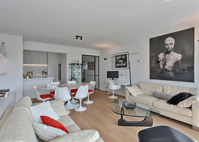 Location! Unique Luxurious 3-bedroom In - 't Zoute * קנוקה-הייסט